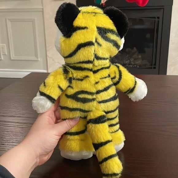 Purr-fection MJC Yellow and Black Tiger Vintage 1992 Excellent Condition 13” - Picture 5 of 8
